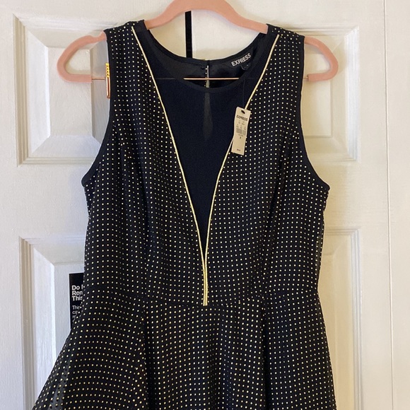 Black and Gold Dress - Picture 4 of 8